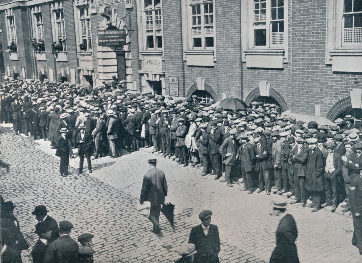 सेंट्रल लंदन रिक्रूटिंग डिपो, 1914 के बाहर भर्ती होने वाले द्वारा अज्ञात