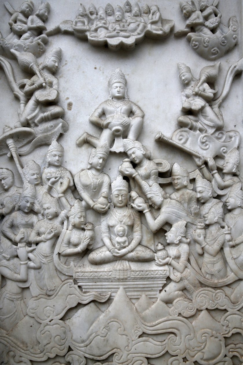 लीसेस्टर जैन मंदिर के बाहर राहतें। यूनाइटेड किंगडम द्वारा अज्ञात