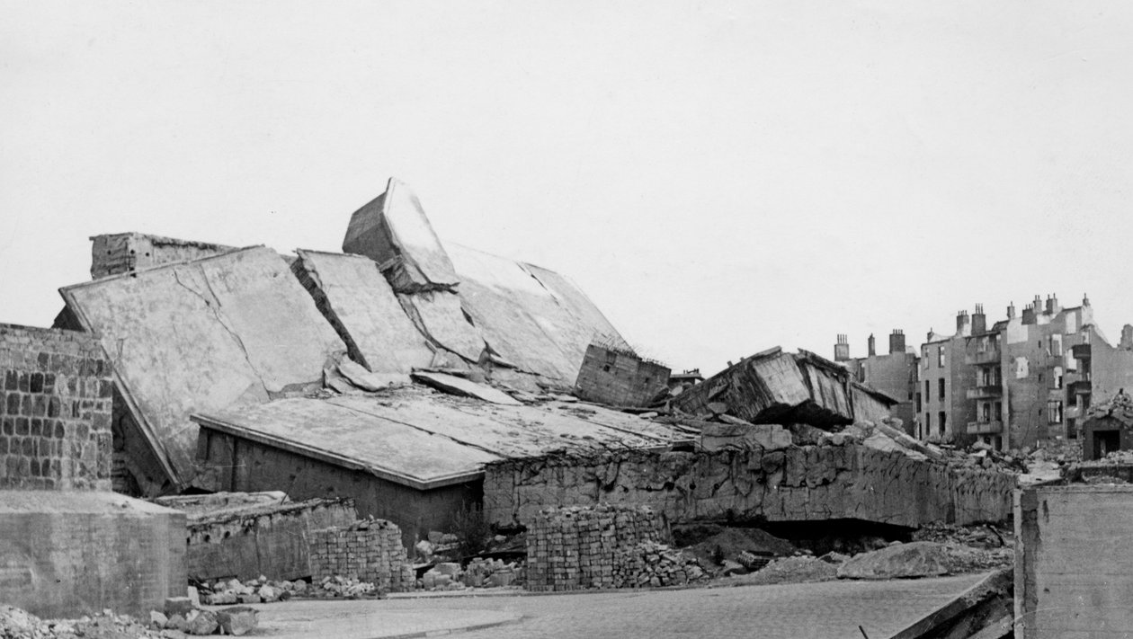 यू-बोट पेन, कील, जर्मनी के अवशेष, c1945-c1965 द्वारा अज्ञात