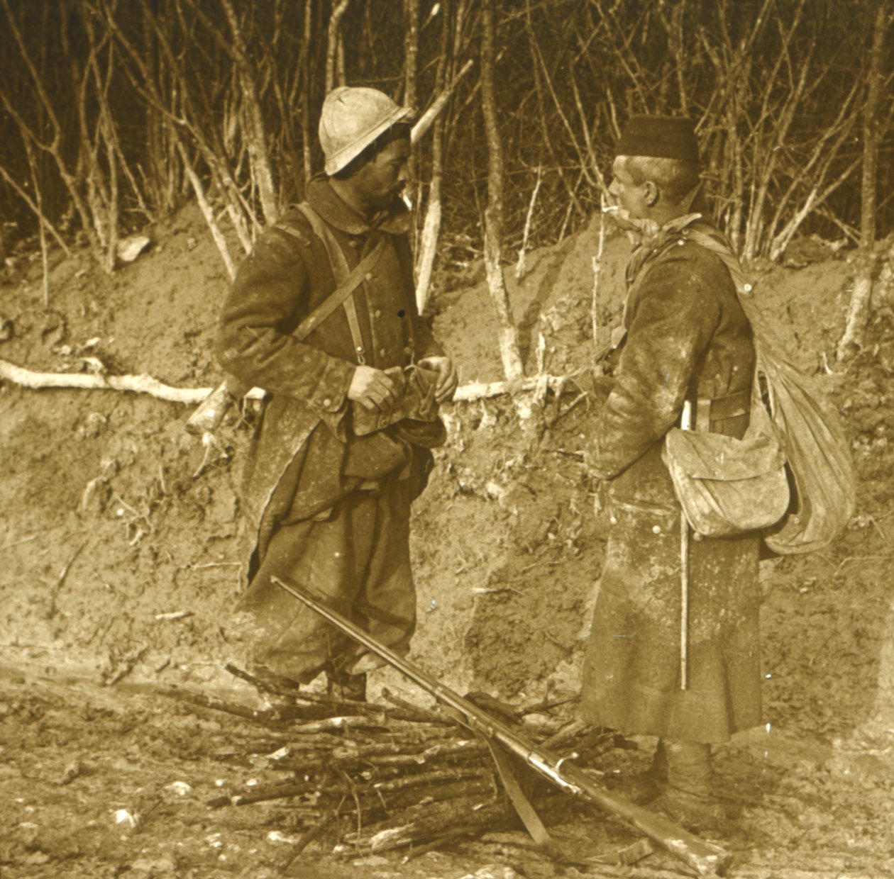 वर्दुन, उत्तरी फ्रांस से वापसी, c1914-c1918 द्वारा अज्ञात