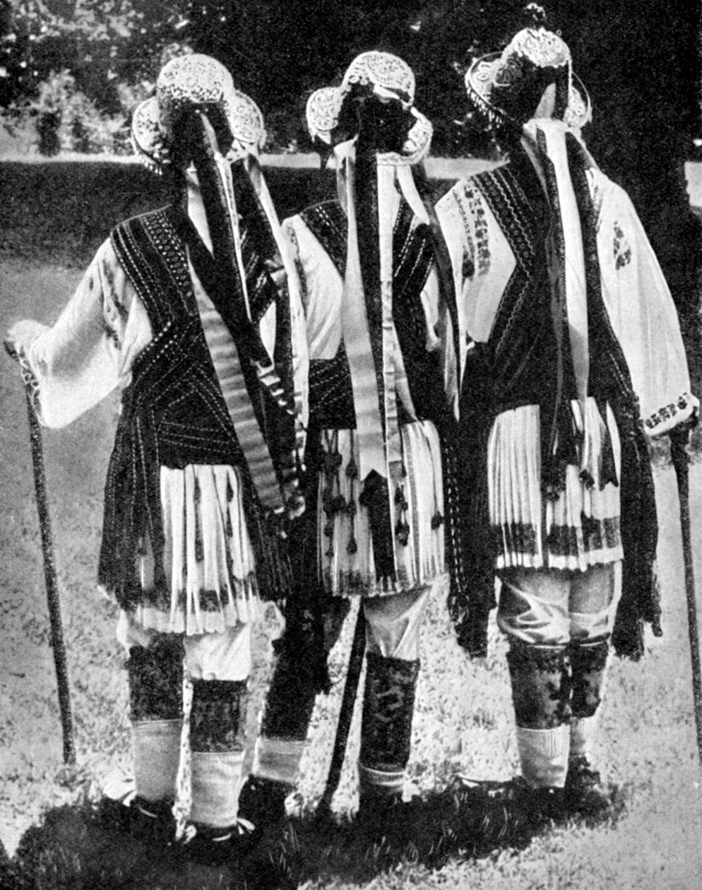 रोमानियाई नर्तक, 1936 द्वारा अज्ञात