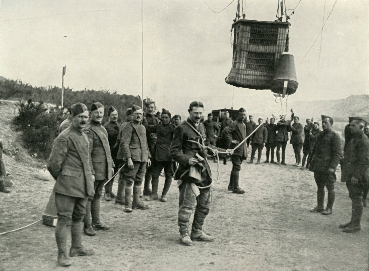 रॉयल फील्ड आर्टिलरी पतंग गुब्बारे फ्रांस, 1919 में हमारी बंदूकें की आंखें थीं। द्वारा अज्ञात