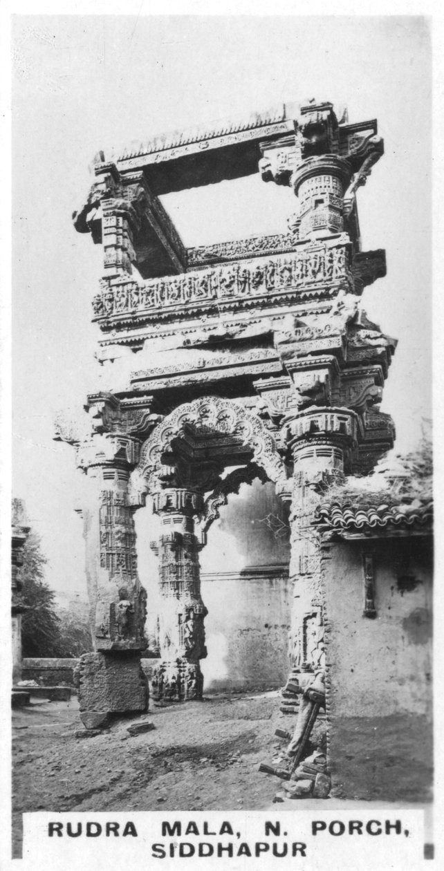 रुद्र माला, उत्तर पोर्च, सिद्धपुर, भारत, c1925 द्वारा अज्ञात