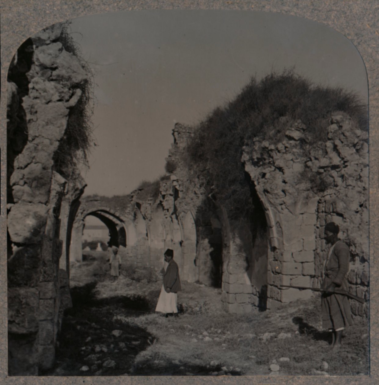 क्रूसेडर्स चर्च के खंडहर, रामलेह, c1900 द्वारा अज्ञात