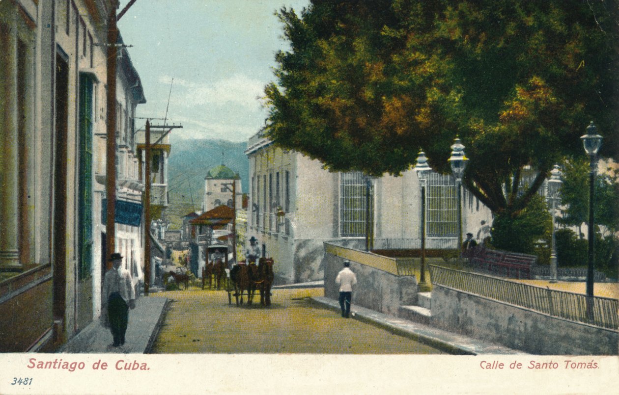 सैंटियागो डे क्यूबा - कैले डे सैंटो टॉमस, c1910 द्वारा अज्ञात