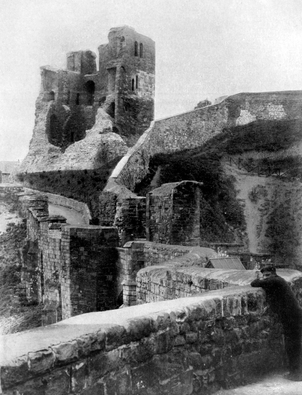 स्कारबोरो कैसल, उत्तरी यॉर्कशायर, इंग्लैंड, 1924-1926 द्वारा अज्ञात