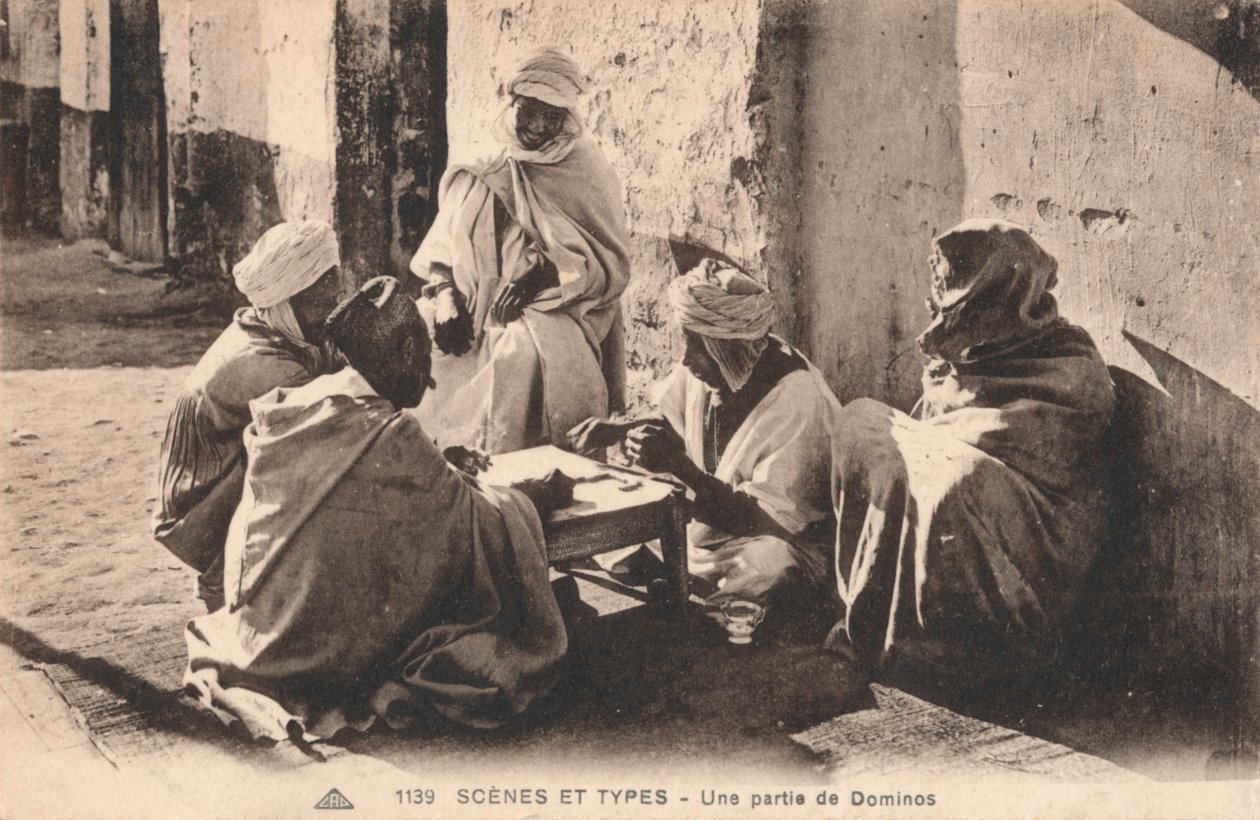 दृश्य और प्रकार - डोमिनोज़ का हिस्सा, c1900 द्वारा अज्ञात