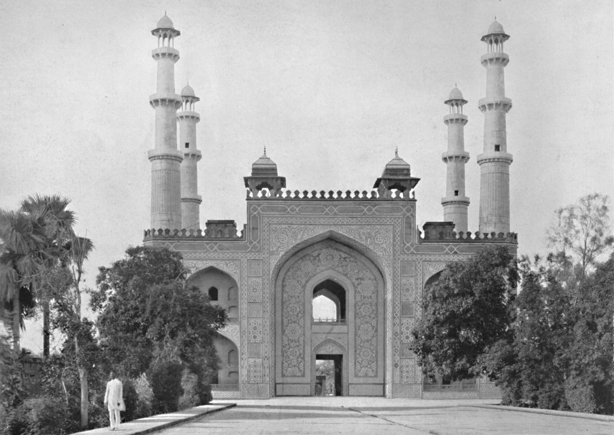 सिकंदरा। अकबर के मकबरे का प्रवेश द्वार, c1910। द्वारा अज्ञात