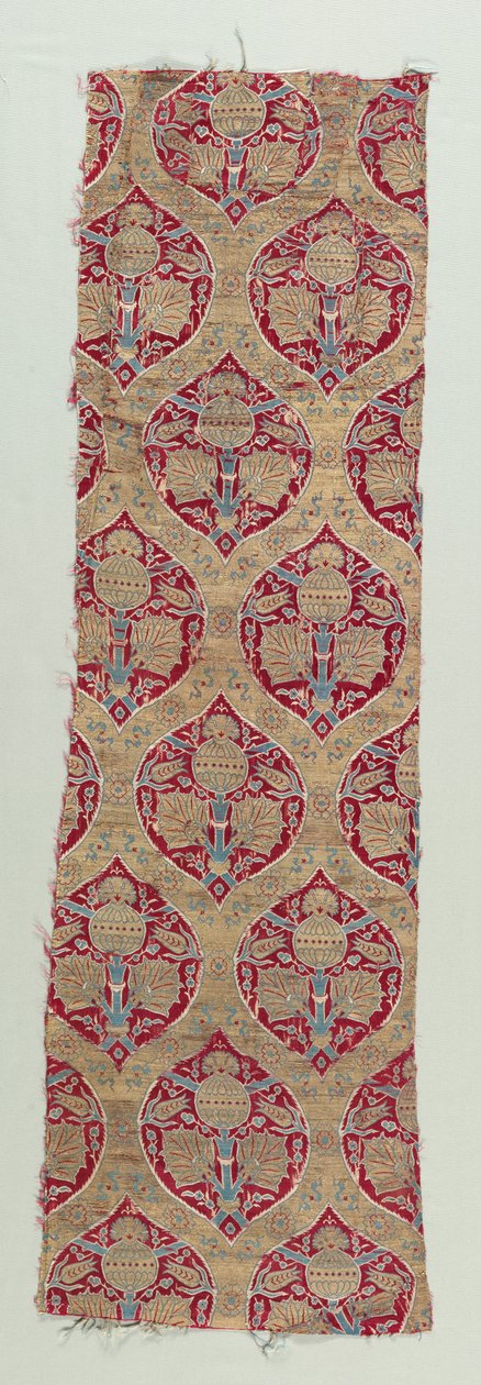 सिल्क और गोल्ड ब्रोकेड फ्रेगमेंट, 1600-1650। द्वारा अज्ञात