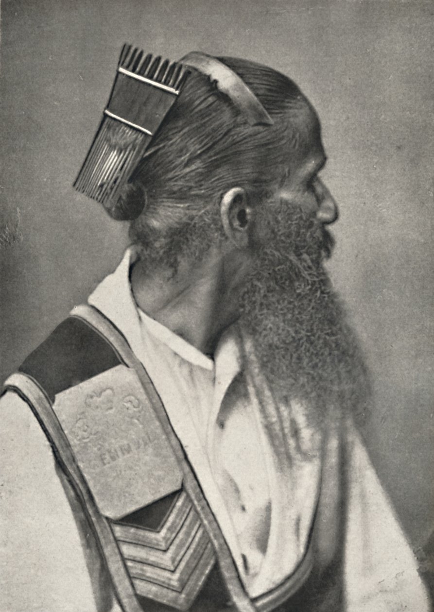 कछुआ कंघी, 1926 के साथ सिंहली नौकर द्वारा अज्ञात