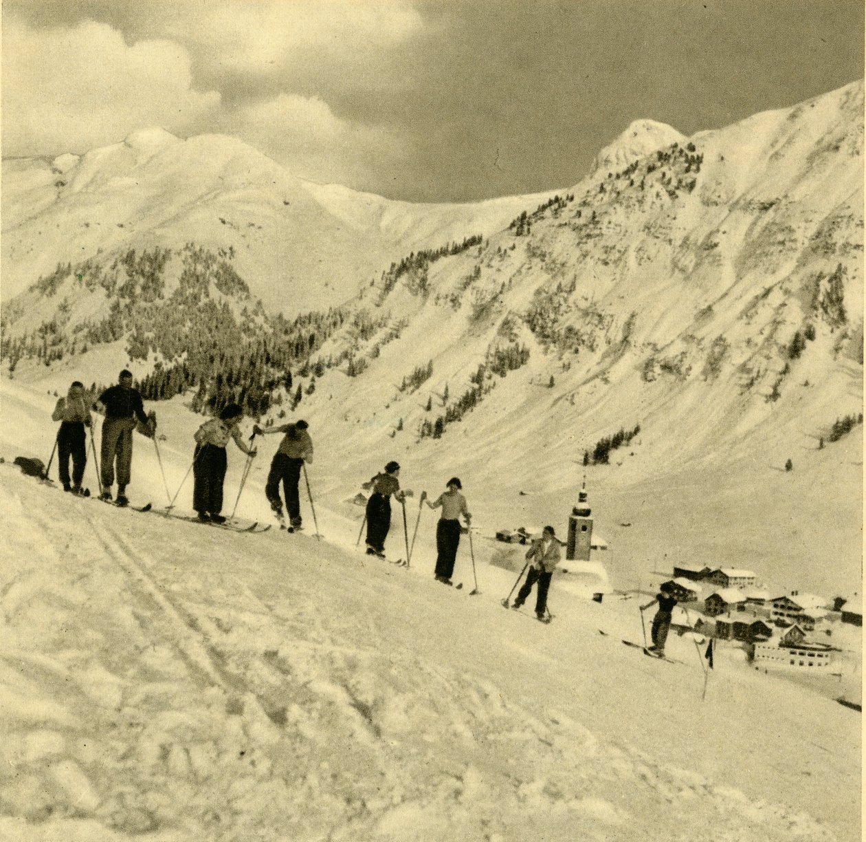 स्कीइंग सबक, अर्लबर्ग, ऑस्ट्रिया, c1935। द्वारा अज्ञात