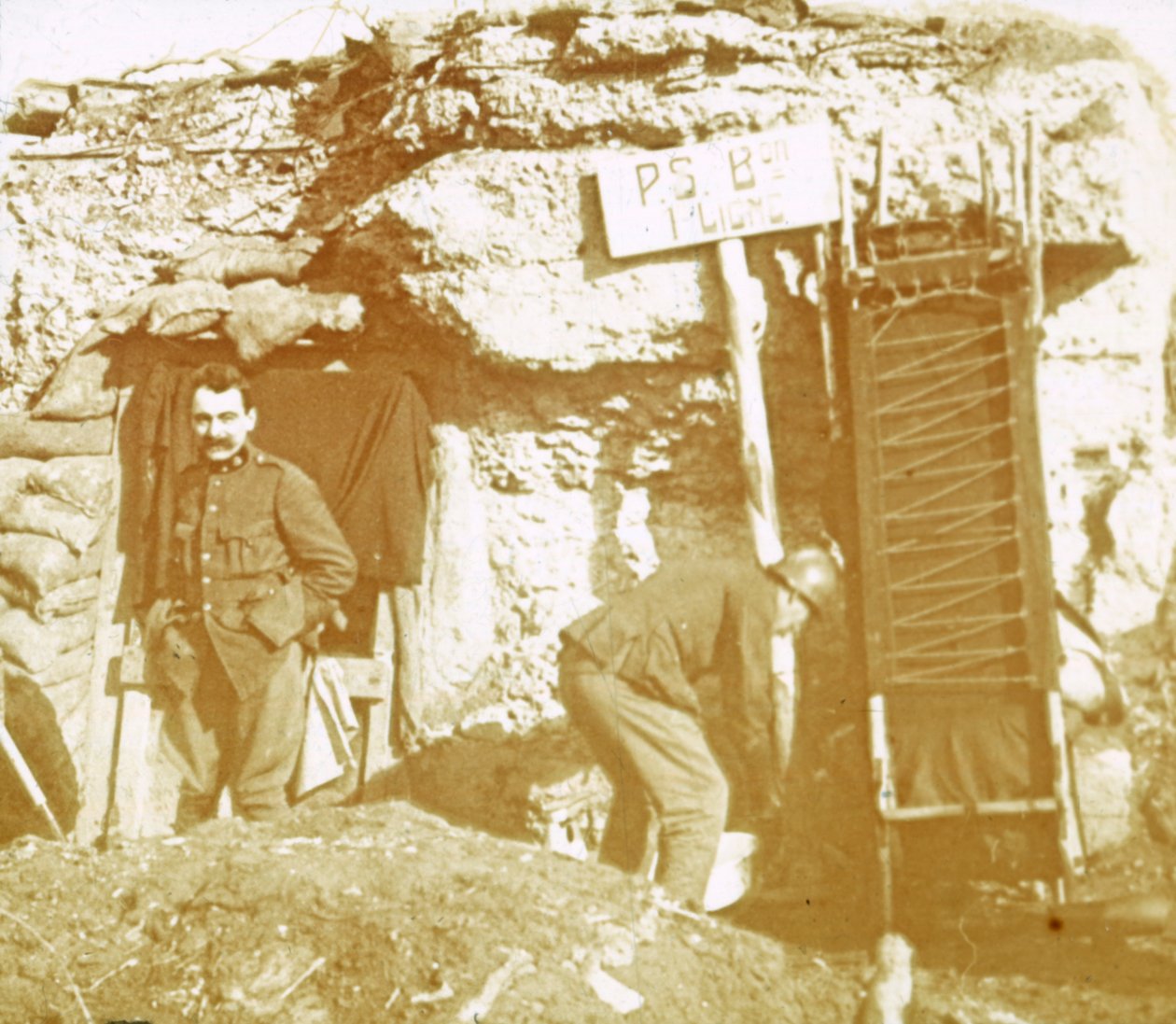 फ्रंट लाइन खाइयों में सैनिक, c1914-c1918 द्वारा अज्ञात