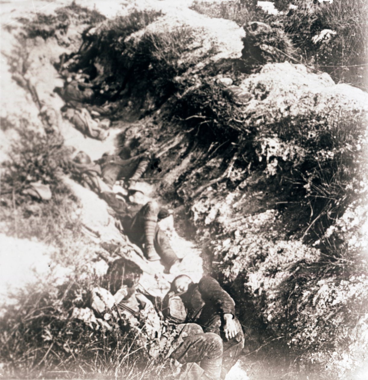 युद्ध के मैदान पर सैनिक, c1914-c1918 द्वारा अज्ञात