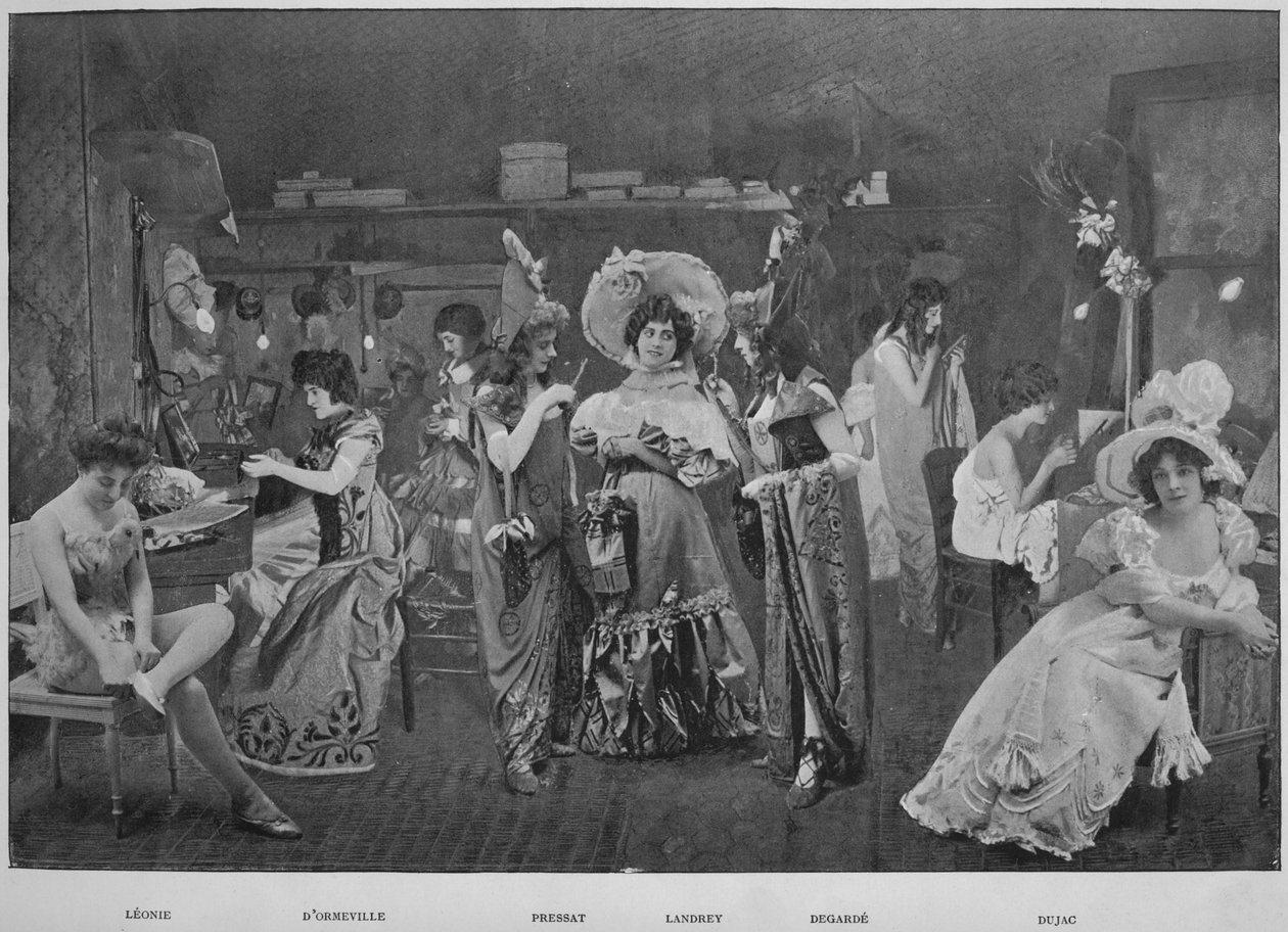 शस्त्र के तहत, 1900 द्वारा अज्ञात