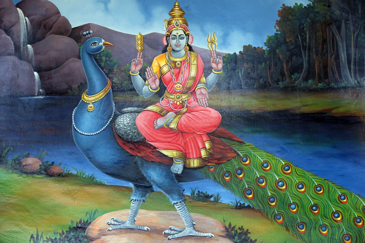 श्री मरिअम्मन हिंदू मंदिर। मोर के साथ श्री गौमरी, सुब्रमण्यन का प्रतीक। सिंगापुर द्वारा अज्ञात