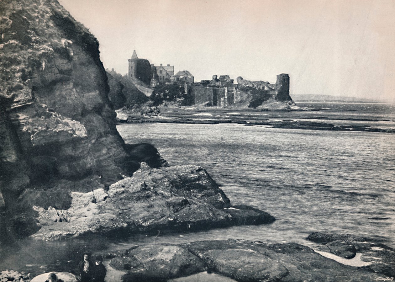 सेंट एंड्रयूज - द कैसल, साउथ-ईस्ट, 1895 से देखा गया द्वारा अज्ञात
