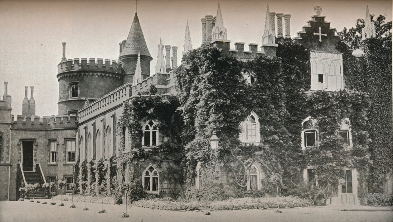 स्ट्रॉबेरी हिल, आरटी की सीट। माननीय। लॉर्ड मिचम, c1913। द्वारा अज्ञात