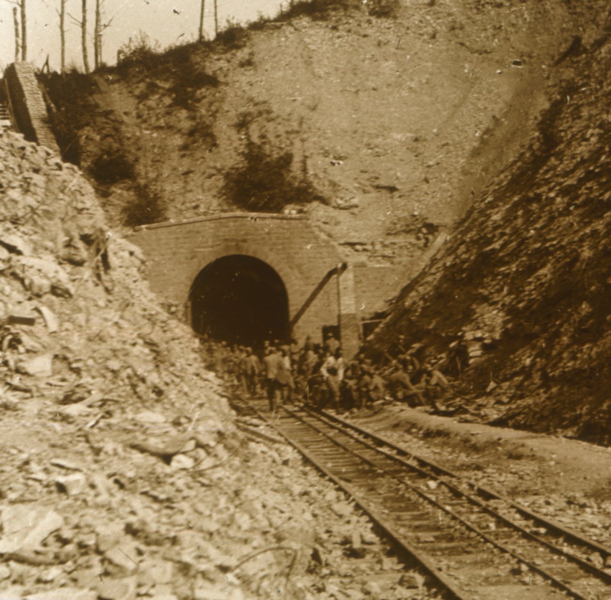 टावनेस टनल, वर्दुन, उत्तरी फ्रांस, c1914-c1918 द्वारा अज्ञात