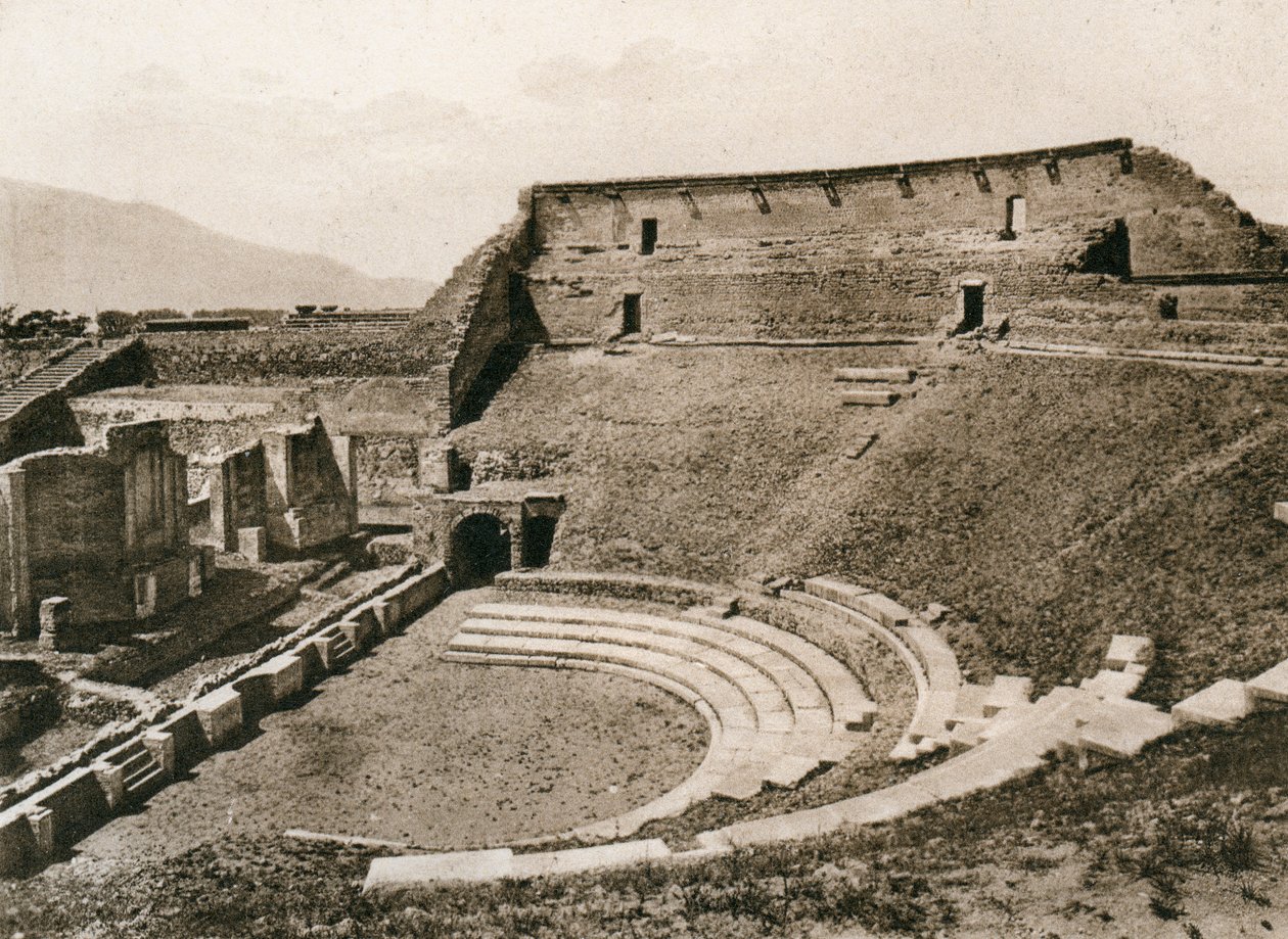 दुखद थियेटर, पोम्पेई, इटली, c1900s द्वारा अज्ञात