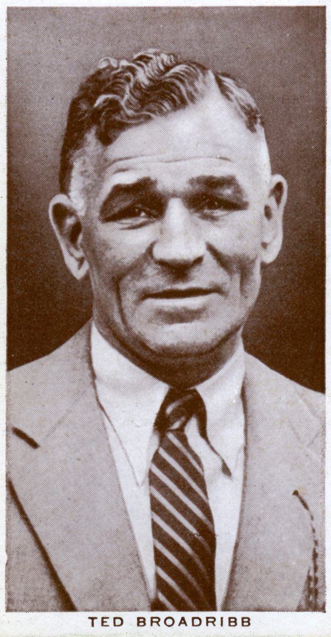 टेड ब्रॉडिब, ब्रिटिश बॉक्सर और मैनेजर, 1938 द्वारा अज्ञात