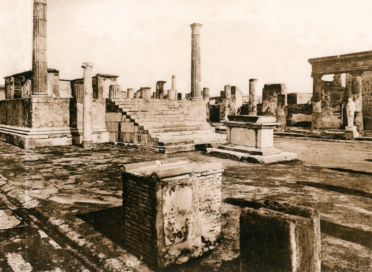 टेम्पियो डि गियोवे, पोम्पेई, इटली, c1900s द्वारा अज्ञात