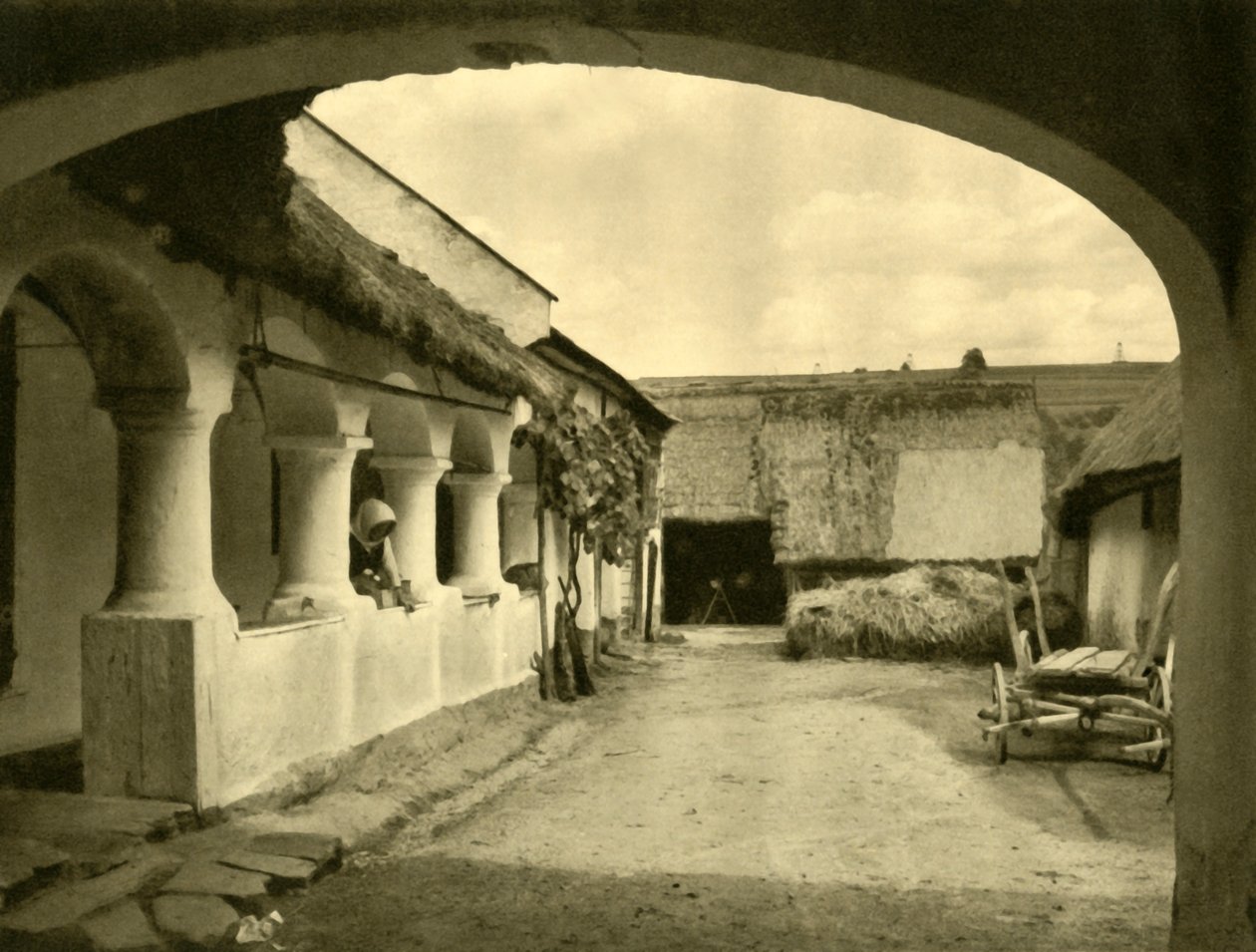 द अर्कडेनहोफ, ओबर्सचुएंजेन, बर्गेनलैंड, ऑस्ट्रिया, c1935। द्वारा अज्ञात