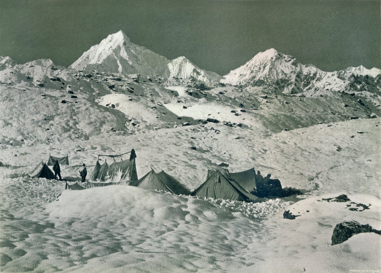 डेगॉन्ग ला के नीचे शिविर, c1903 द्वारा अज्ञात