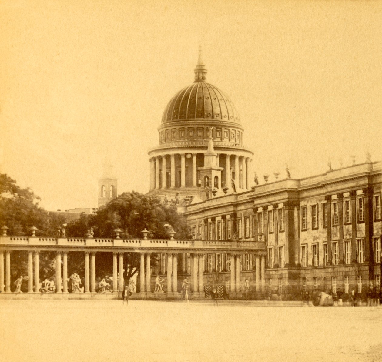 सिटी पैलेस और सेंट निकोलस चर्च, पोट्सडैम, जर्मनी, c1900। द्वारा अज्ञात