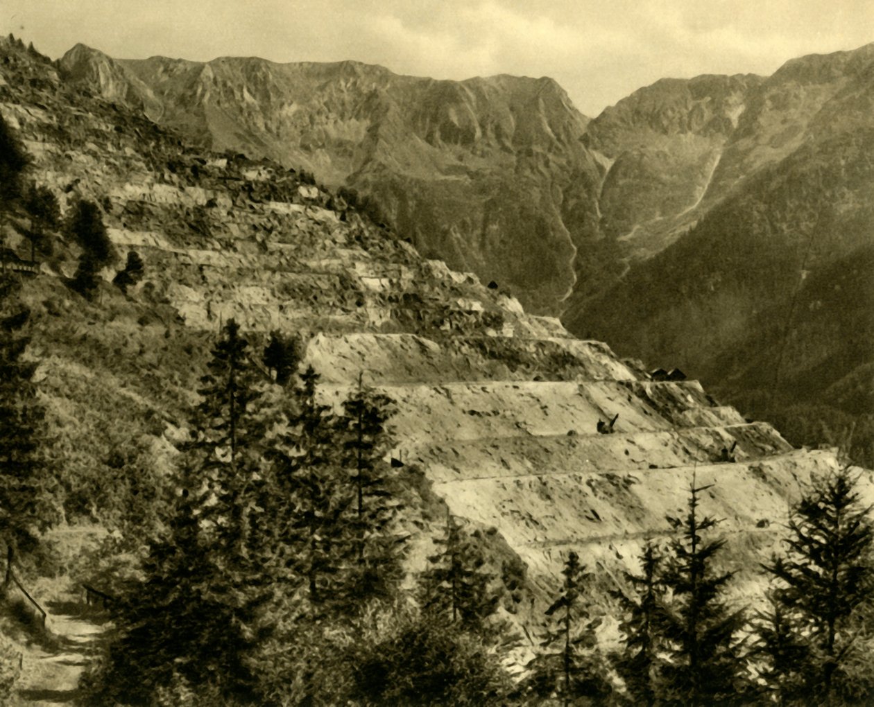 द एर्ज़बर्ग माइन, स्टायरिया, ऑस्ट्रिया, c1935। द्वारा अज्ञात