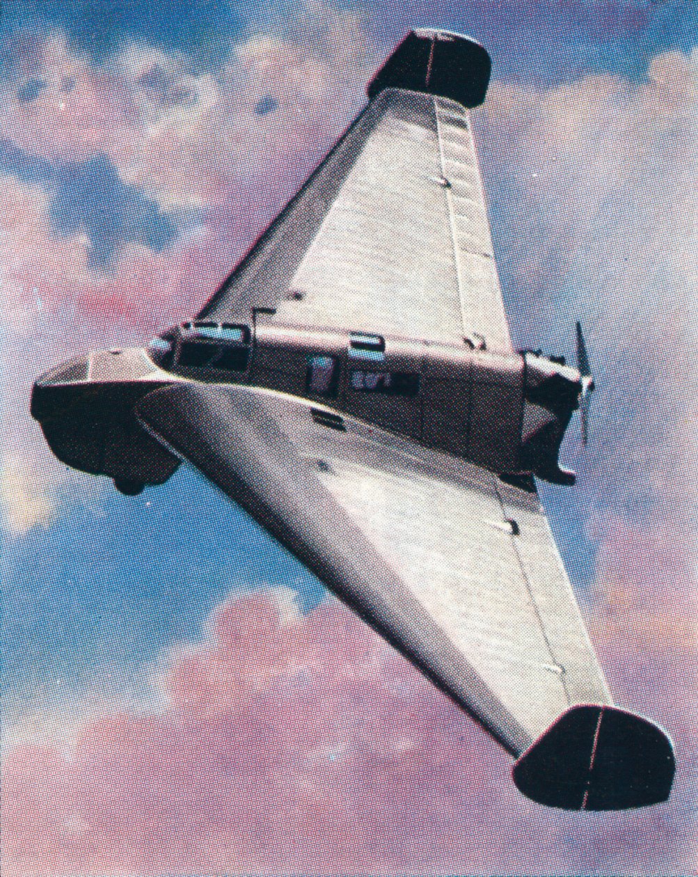 द फ्लाइंग ट्रायंगल, 1938 द्वारा अज्ञात