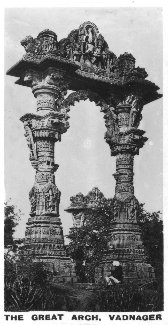 The Great Arch, Vadnagar, Gujarat, India, c1925 द्वारा अज्ञात