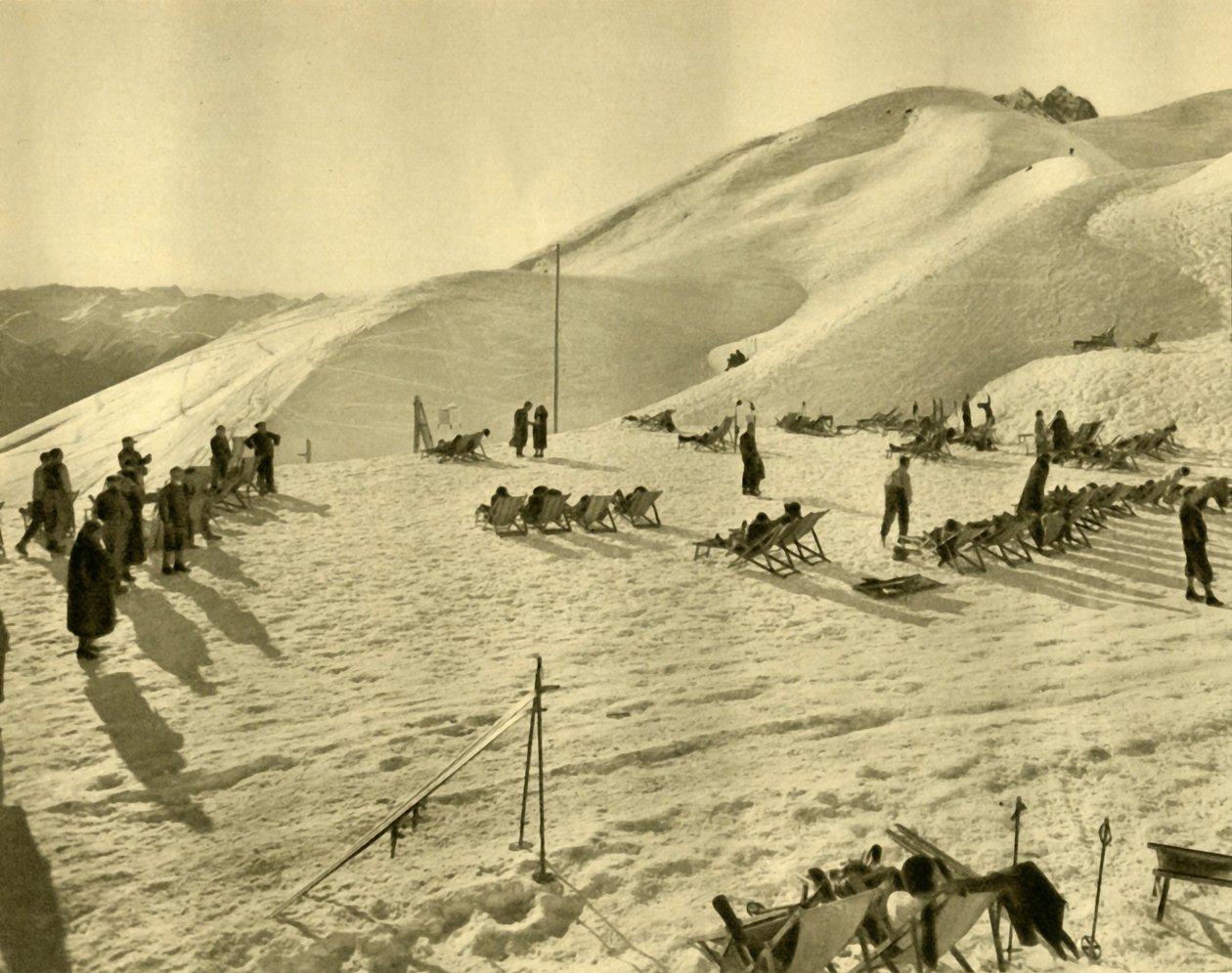 हाफलेकरबहन स्की लिफ्ट, इन्सब्रक, टायरॉल, ऑस्ट्रिया, c1935। द्वारा अज्ञात
