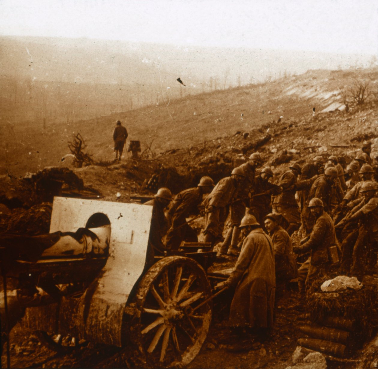1 अप्रैल 1917 को उत्तरी फ्रांस के लाफौक्स में मिल द्वारा अज्ञात