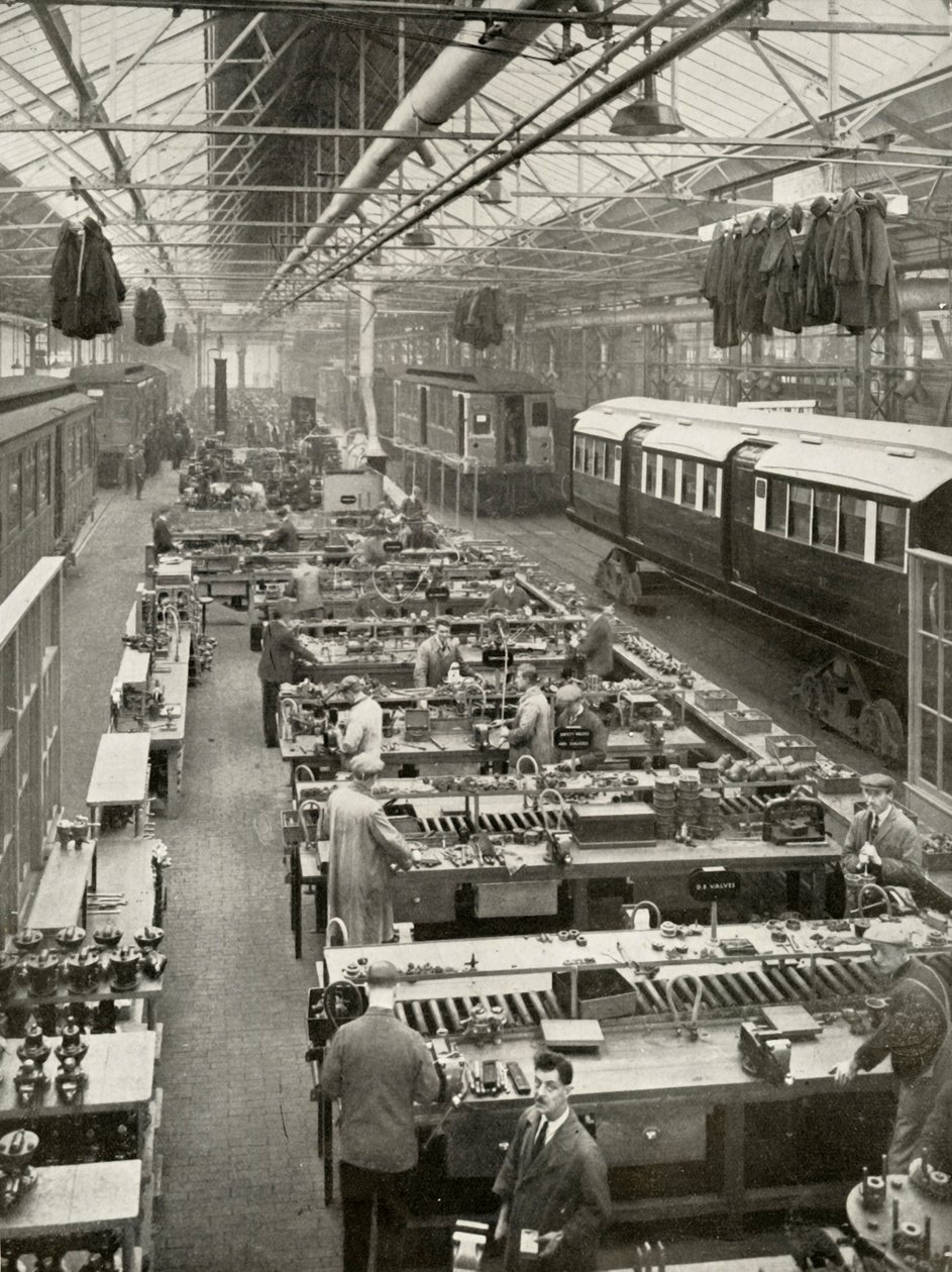 अंडरग्राउंड रोलिंग स्टॉक का ओवरहाल, लंदन यात्री परिवहन, 1935-36 के स्वामित्व में था। द्वारा अज्ञात