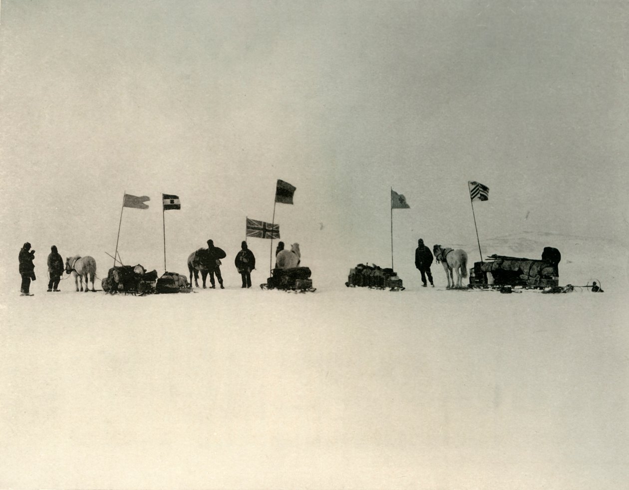 द हट-पॉइंट के आइस-एज साउथ से प्रारंभ, c1908, 1909। द्वारा अज्ञात