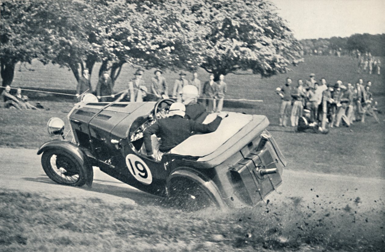 डोनिंगटन पार्क में एक स्पिल की शुरुआत, 1937 द्वारा अज्ञात