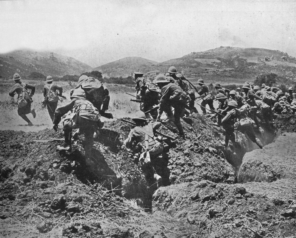 तुर्की पदों पर अग्रिम की शुरुआत, 1915 द्वारा अज्ञात