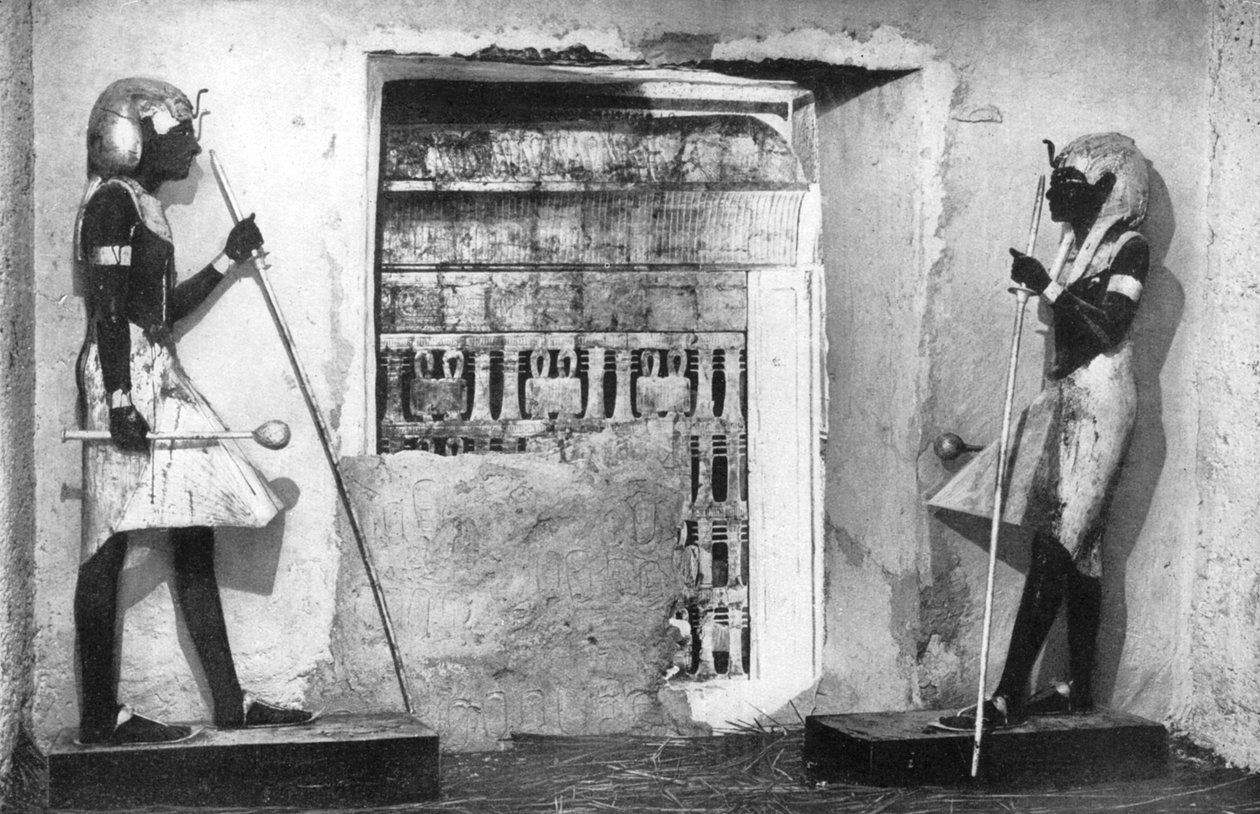 तूतनखामुन मकबरे की पहली झलक, मिस्र, 1933-1934 द्वारा अज्ञात
