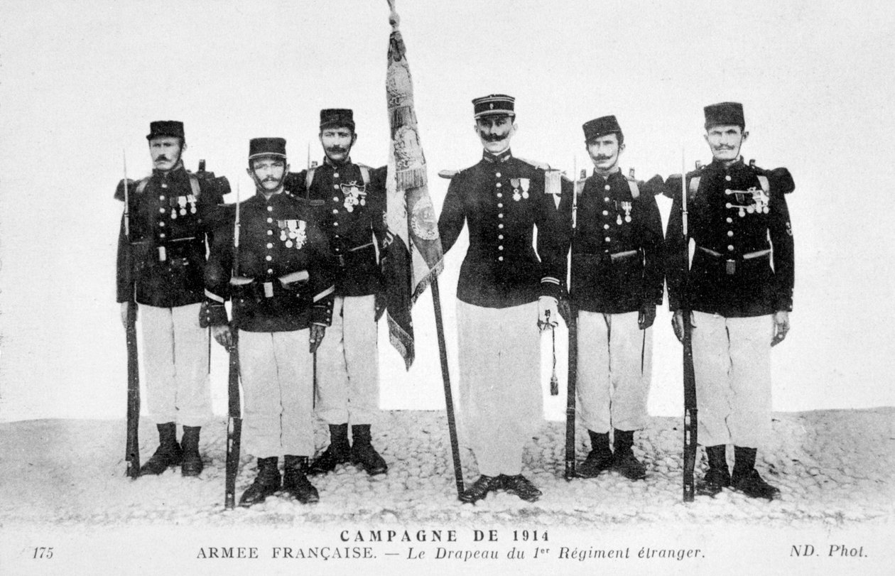 फ्रांसीसी विदेश सेना की पहली रेजिमेंट का ध्वज, 1914 द्वारा अज्ञात