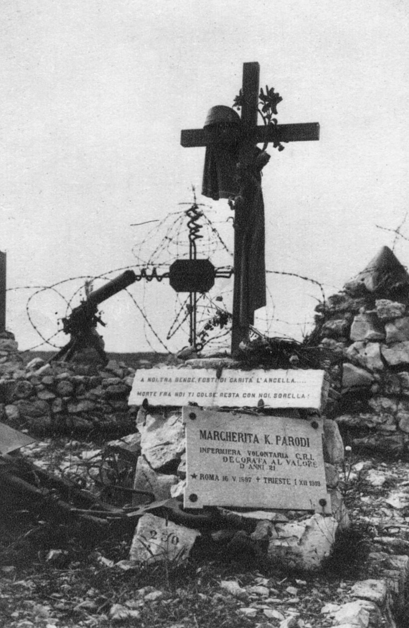 एक इतालवी रेड क्रॉस स्वयंसेवक नर्स की कब्र, c1918 द्वारा अज्ञात