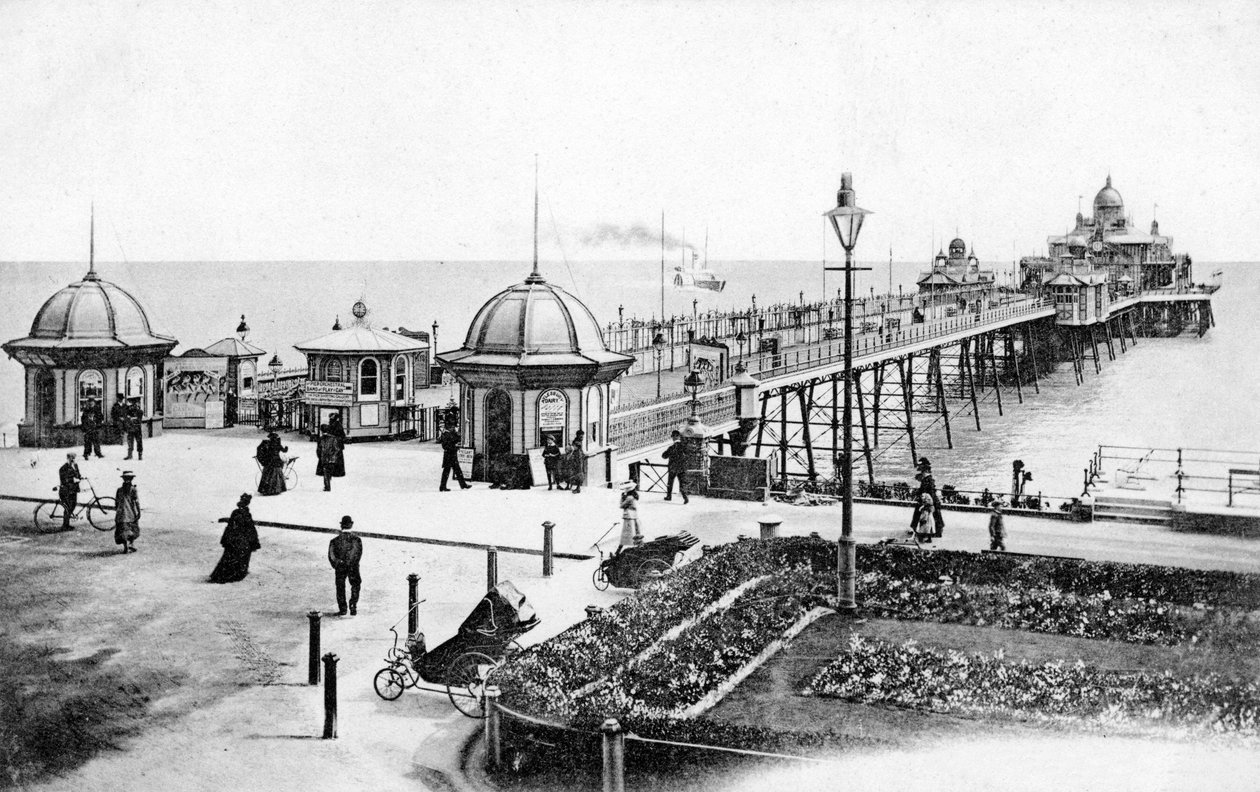 ईस्टबोर्न, ईस्ट ससेक्स में घाट, c1900s-c1920s द्वारा अज्ञात