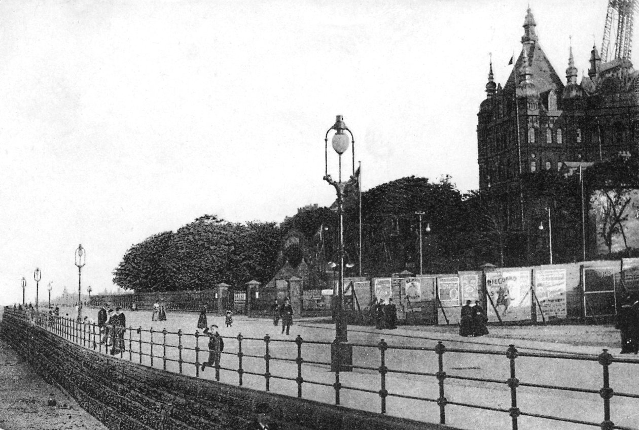 प्रोमनेड, न्यू ब्राइटन, ईस्ट ससेक्स, c1900s-1920s द्वारा अज्ञात