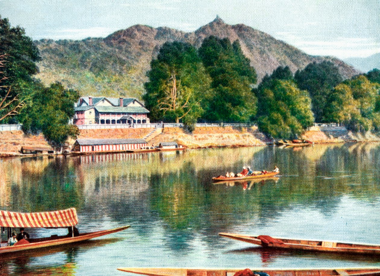 20 वीं शताब्दी की शुरुआत में श्रीनगर, भारत में झेलम और क्लबहाउस नदी द्वारा अज्ञात