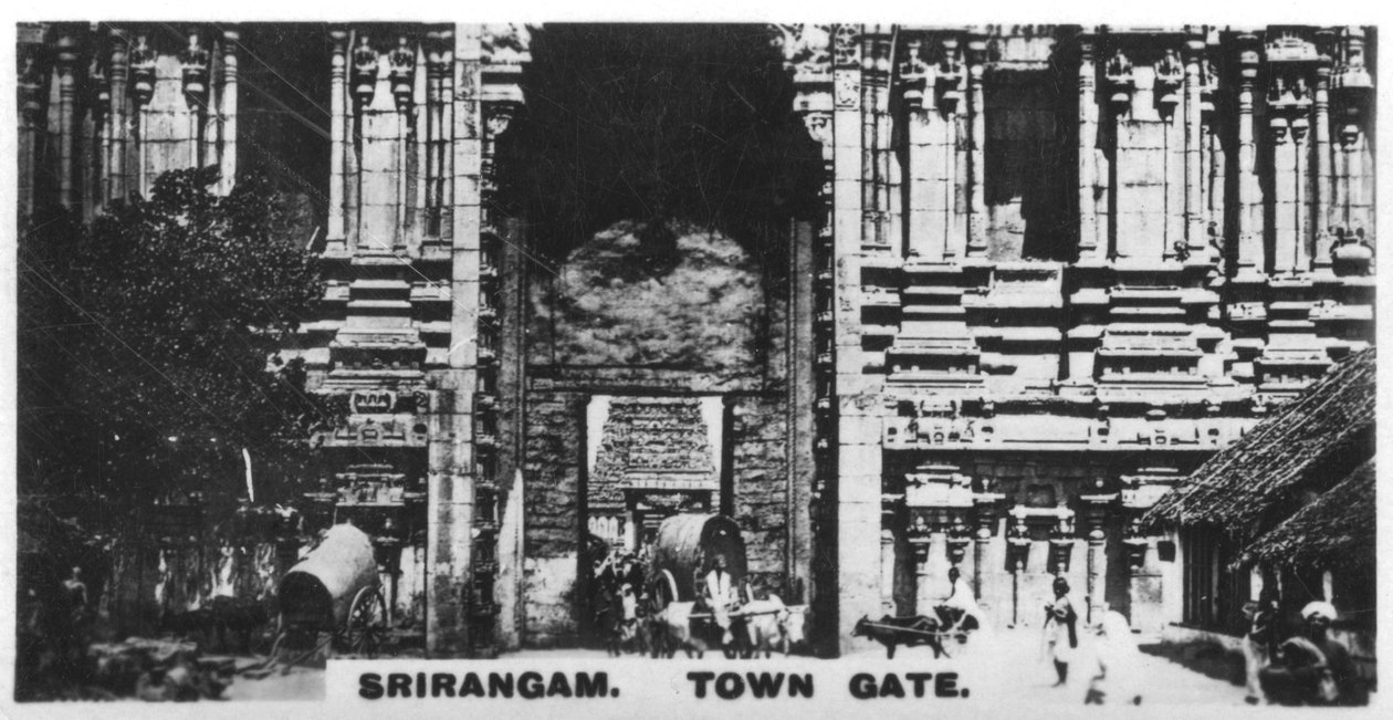 टाउन गेट, श्रीरंगम, भारत, c1925 द्वारा अज्ञात