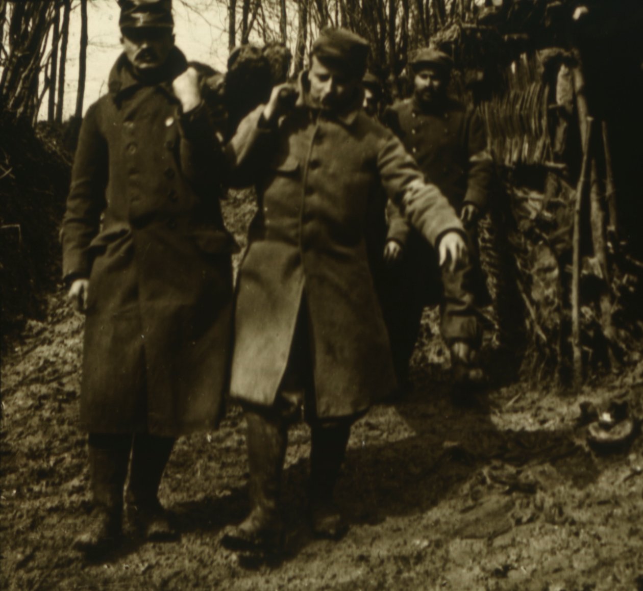 घायलों को परिवहन, c1914-c1918 द्वारा अज्ञात