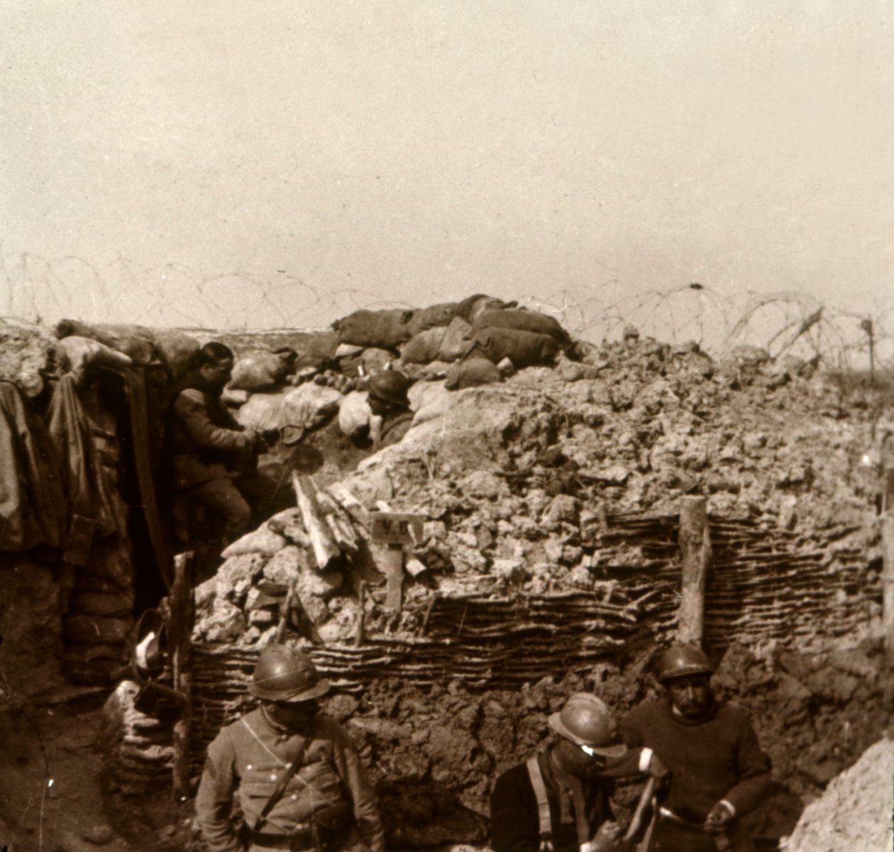 ट्रेंच, शैम्पेन, उत्तरी फ्रांस, c1914-c1918 द्वारा अज्ञात