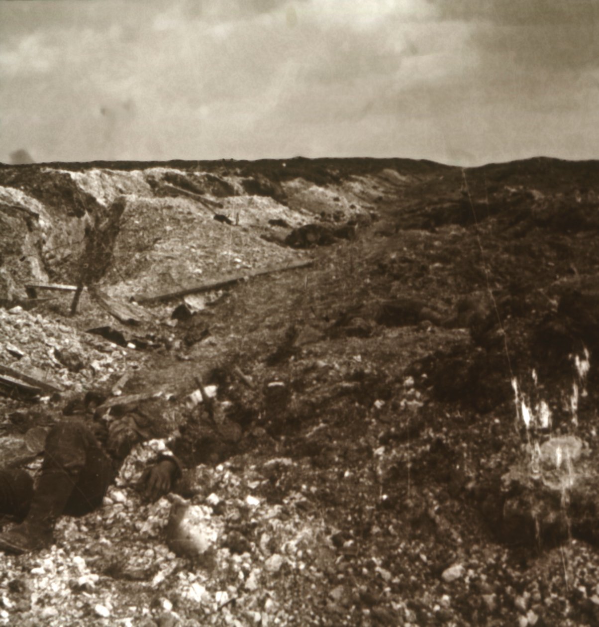 ट्रेंच, सोमे, उत्तरी फ्रांस, c1914-c1918 द्वारा अज्ञात