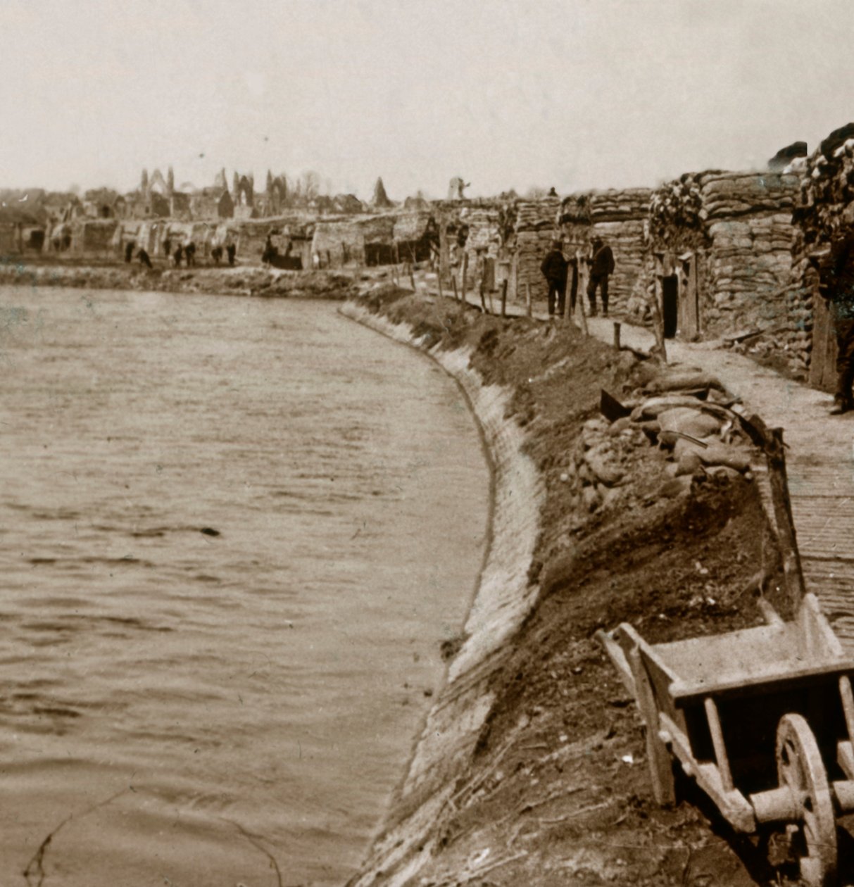 Nieuwpoort, Flanders, बेल्जियम में खाइयां, c1914-c1918 द्वारा अज्ञात