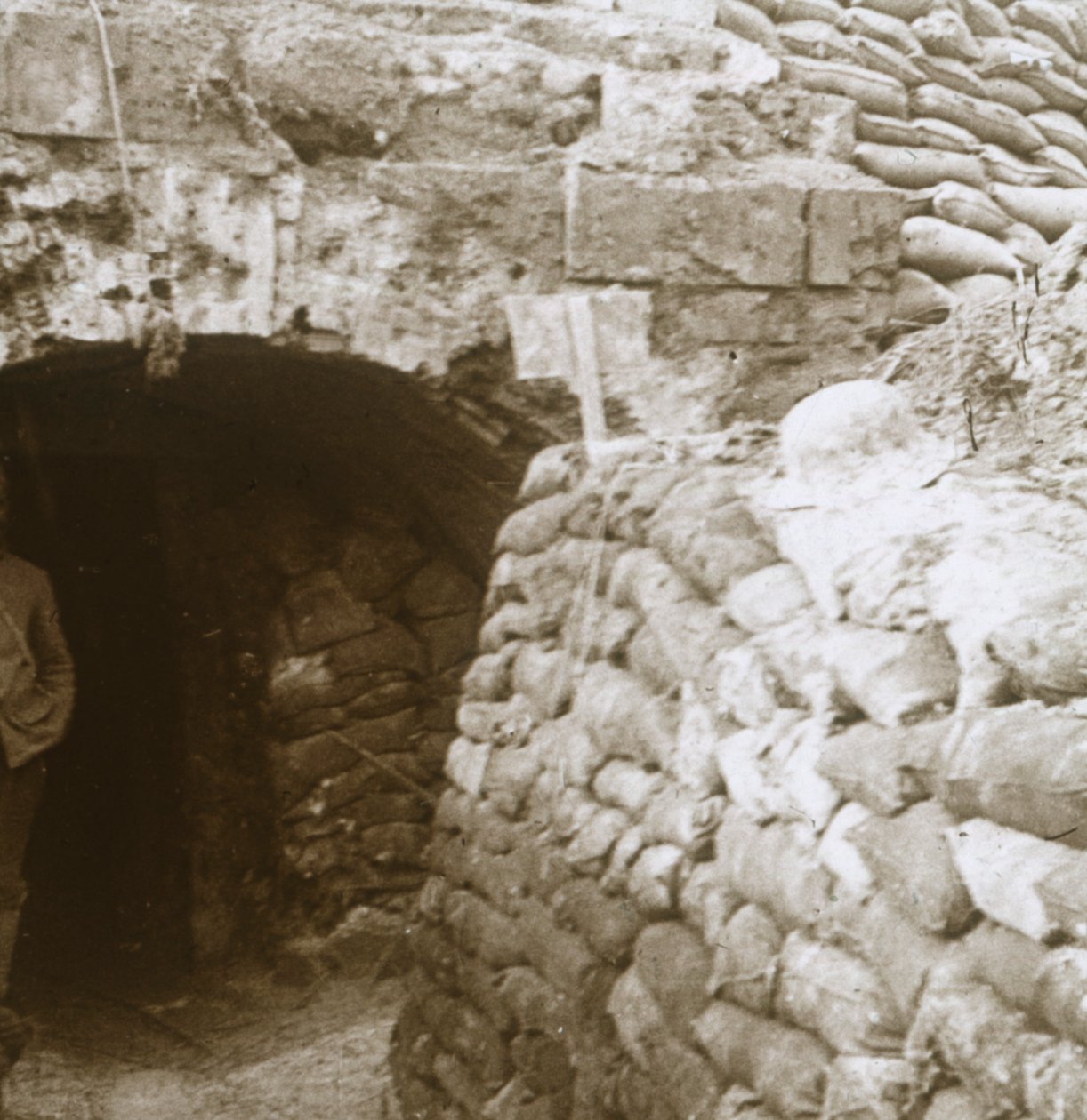 सुरंग, माउंट कैसके, फ्रांस, c1914-c1918 द्वारा अज्ञात