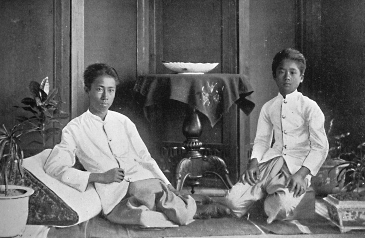 दो सियामी सज्जन, 1902 द्वारा अज्ञात